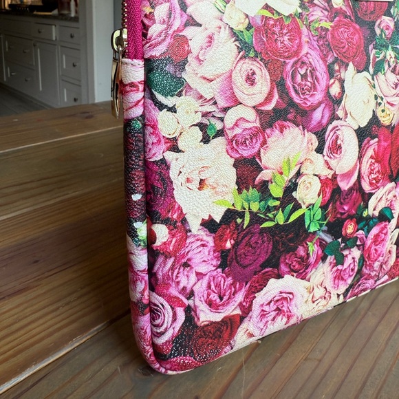 KATE SPADE Pink Floral Rose Print 13" Laptop Padded Zipper Sleeve Case Pre-owned - Picture 5 of 14